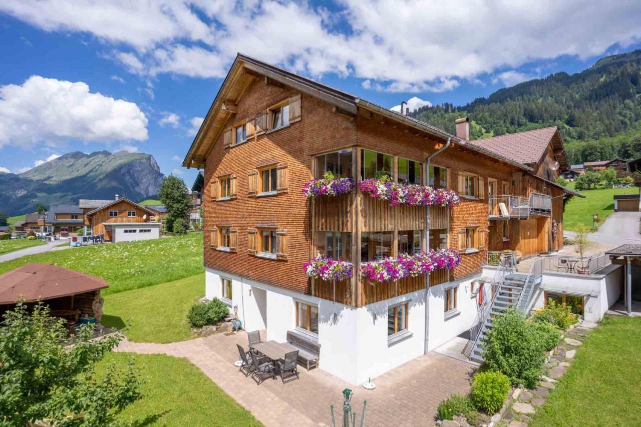 Forsthaus Schoppernau Hotel Eksteriør billede
